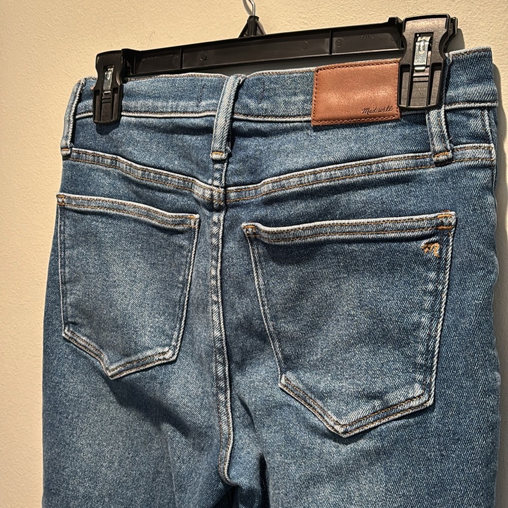 Madewell Cali Demi-Boot medium wash cropped ankle denim - Picture 5 of 8